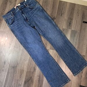 Wrangler Jeans Mens 34x32 Blue Bootcut Medium Wash Denim Stretch